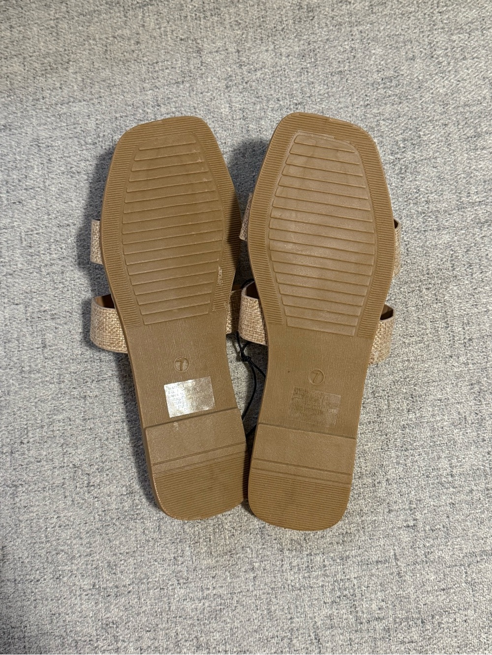 Fashion Nova Lillie Sandals - Picture 7 of 8